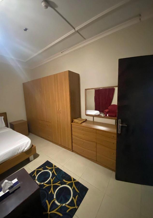 Inwan Residential Units Aparthotel Дамам Екстериор снимка