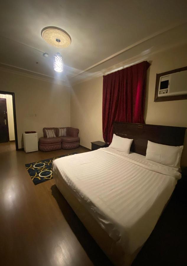 Inwan Residential Units Aparthotel Дамам Екстериор снимка