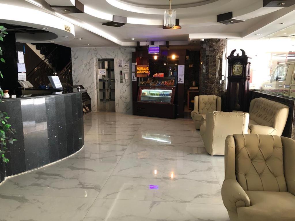 Inwan Residential Units Aparthotel Дамам Екстериор снимка